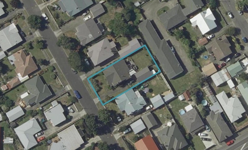 6 Karamu Avenue, Takaro, Palmerston North - Carousel 1