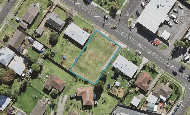 217 Robertson Road, Māngere East, Auckland - Carousel 1