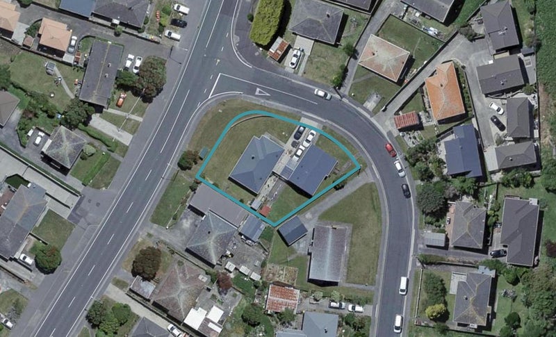 2 Stephen Street, Johnsonville, Wellington - Carousel 1