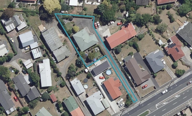 327 Cobham Drive, Hillcrest, Hamilton - Carousel 1