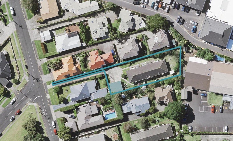 2/0 Fenwick Avenue, Milford, Auckland - Carousel 1