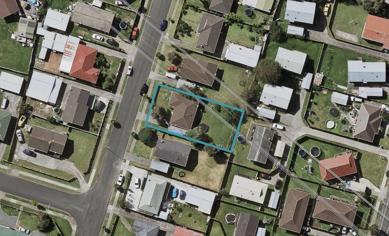 58 Zelda Avenue, Clover Park, Auckland - Carousel 1