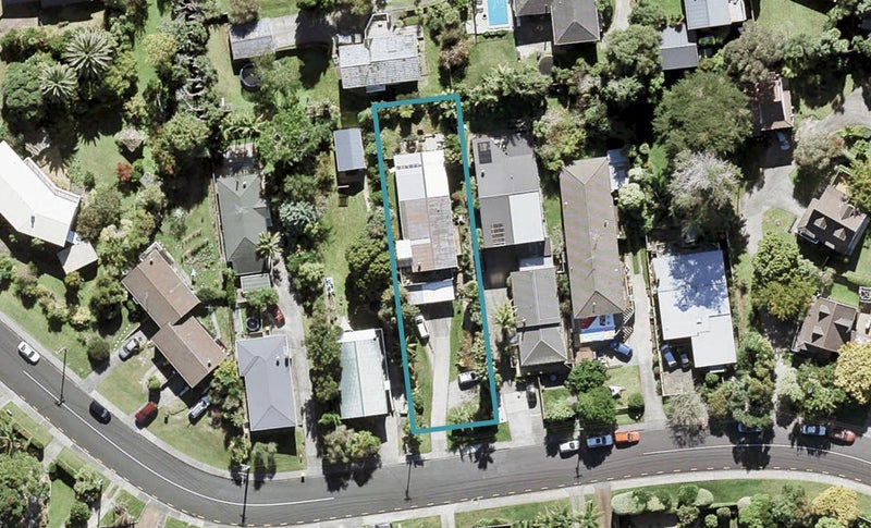 11 Killarney Avenue, Torbay, Auckland - Carousel 1