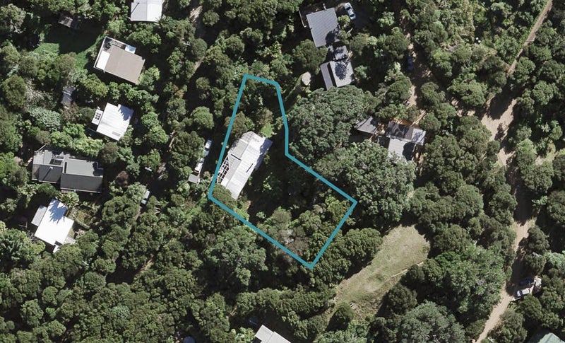 52 Fairview Crescent, Omiha, Waiheke Island - Carousel 1