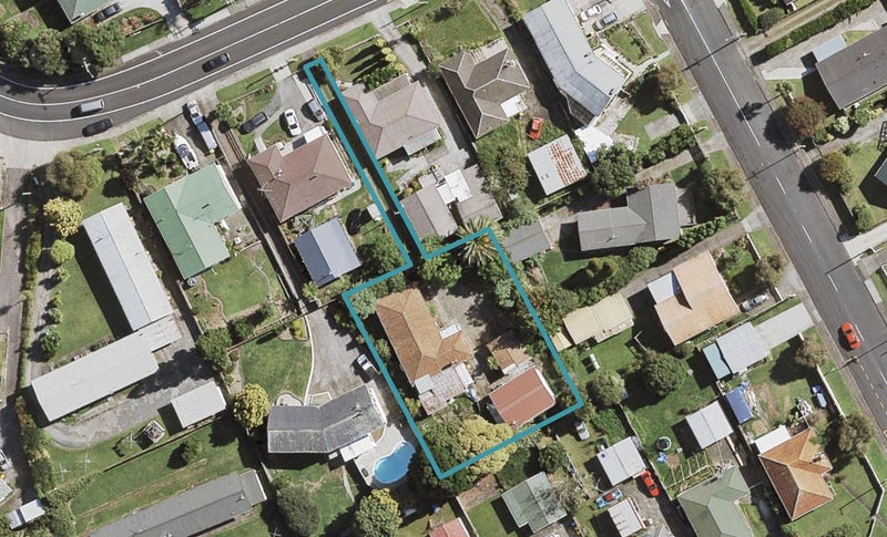 65 Rogers Road, Manurewa, Auckland - Carousel 1