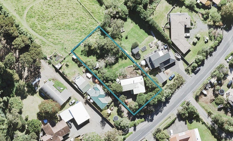 279 Forest Hill Road, Waiatarua, Auckland - Carousel 1