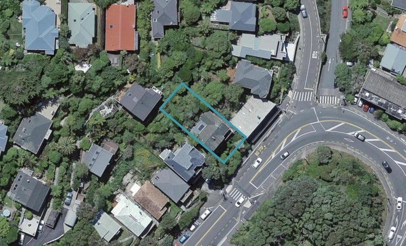 194 Glenmore Street, Northland, Wellington - Carousel 1