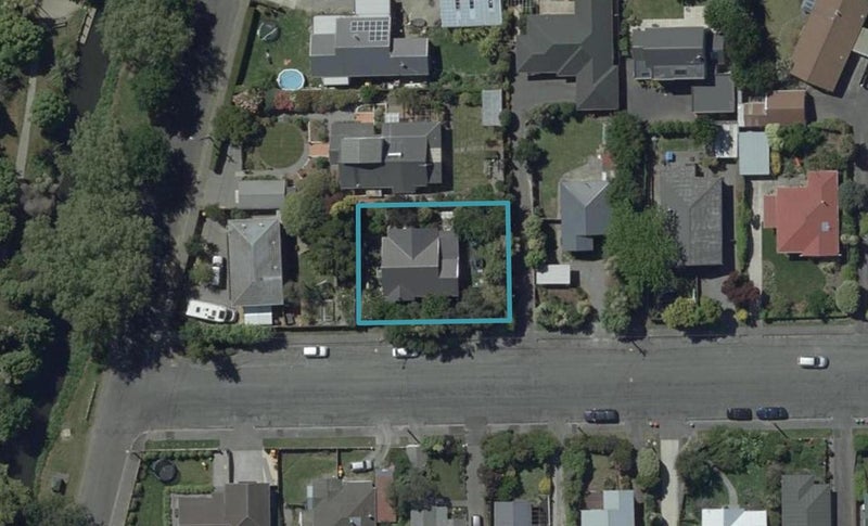 7 Riverview Street, Beckenham, Christchurch - Carousel 1