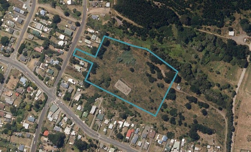 124 Kahukura Avenue, Waitārere Beach, Levin - Carousel 1