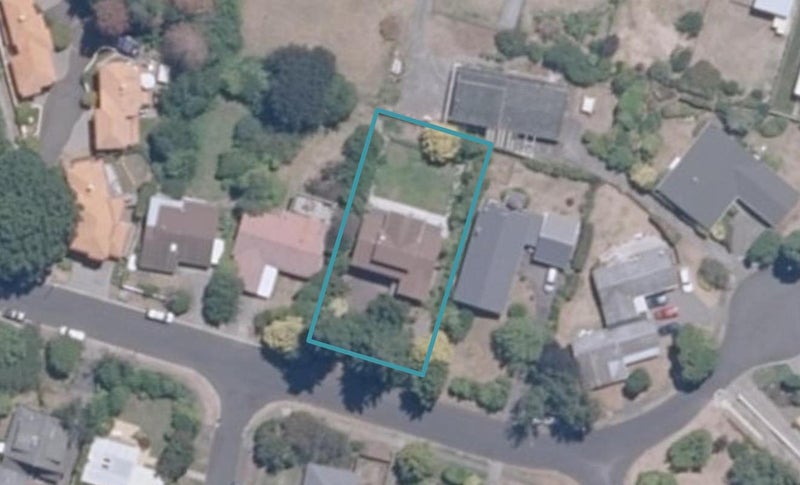 34 Oregon Drive, Rainbow Point, Taupo - Carousel 1