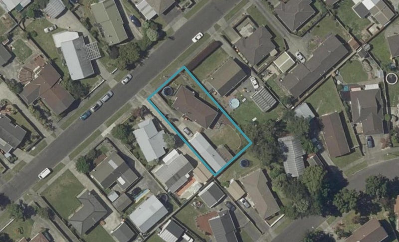 46 Raglan Avenue, Cloverlea, Palmerston North - Carousel 1