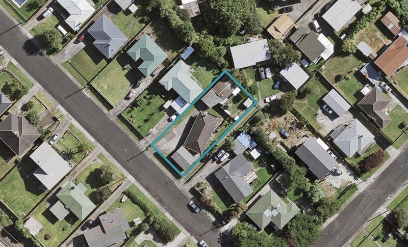 60 Ferguson Street, Manurewa East, Auckland - Carousel 1
