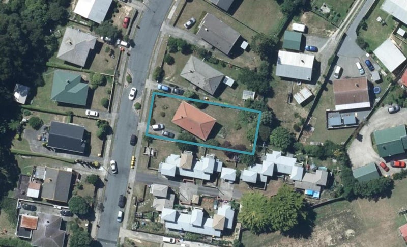 26 Waihemo Street, Waitangirua, Porirua - Carousel 1