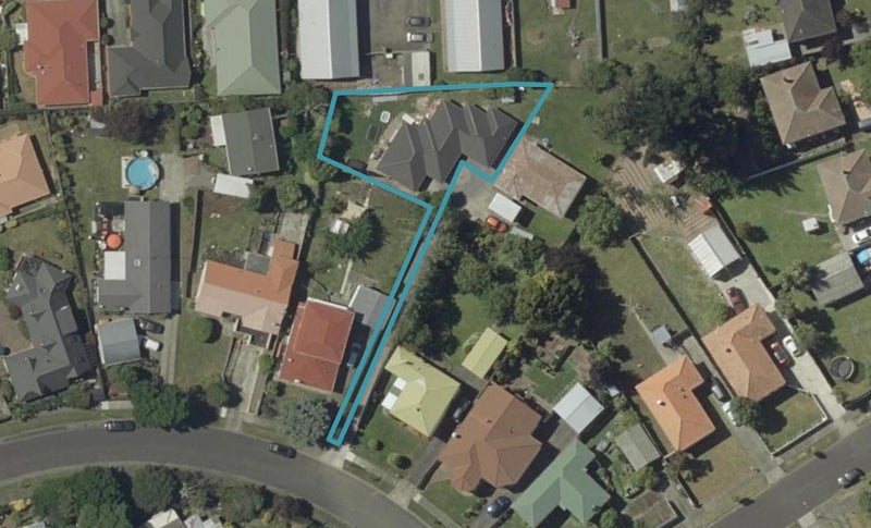 12A Ashford Avenue, Hokowhitu, Palmerston North - Carousel 1