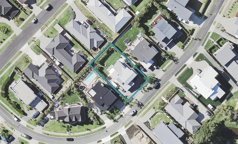 8 Fantail Crescent, Maraetai, Auckland - Carousel 1