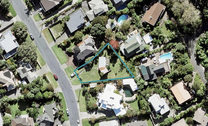 10 Tui Street, Torbay, Auckland - Carousel 1