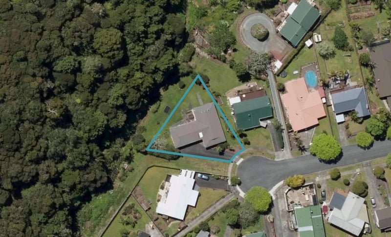 24 Ranfurly Place, Kamo, Whangarei - Carousel 1