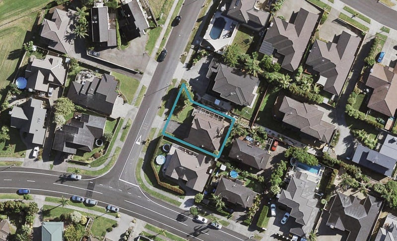 3 Dawood Place, The Gardens, Auckland - Carousel 1