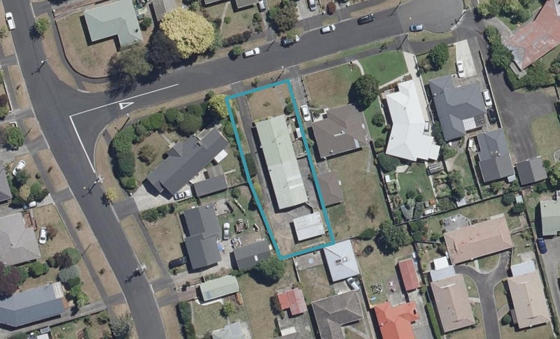4A Roseburg Street, Fairfield, Hamilton - Carousel 1