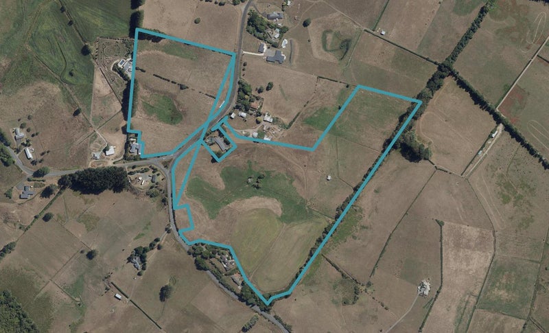 137 Burbush Road, BURBUSH, HAMILTON - Carousel 1