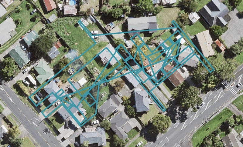 3 Whati Lane, Henderson, Auckland - Carousel 1