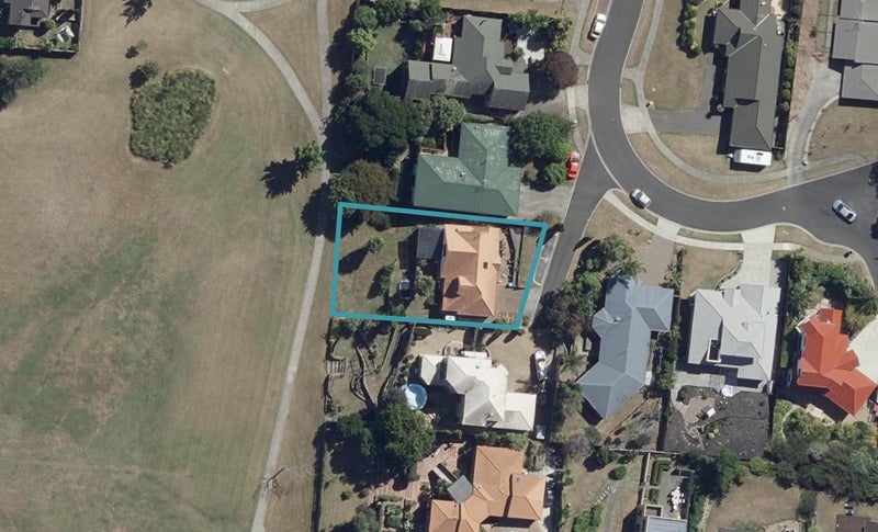 24 West Ridge Drive, Western Heights, Hamilton - Carousel 1