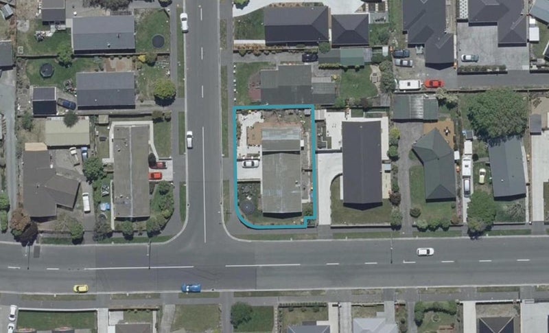 2/2 Lamorna Road, Parklands, Christchurch - Carousel 1