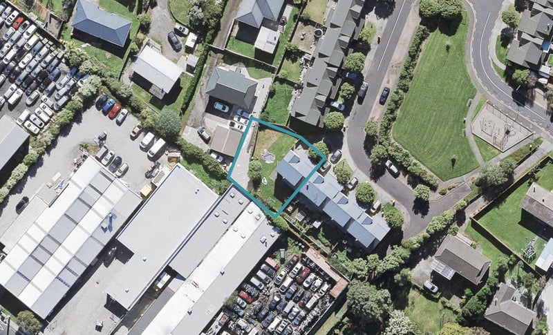 11 Standage Lane, Kelston, Auckland - Carousel 1