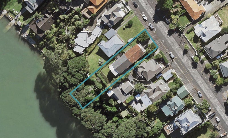 1/98 Queen Street, Northcote Point, Auckland - Carousel 1