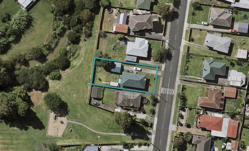 32 Hamill Road, Otara, Auckland - Carousel 1