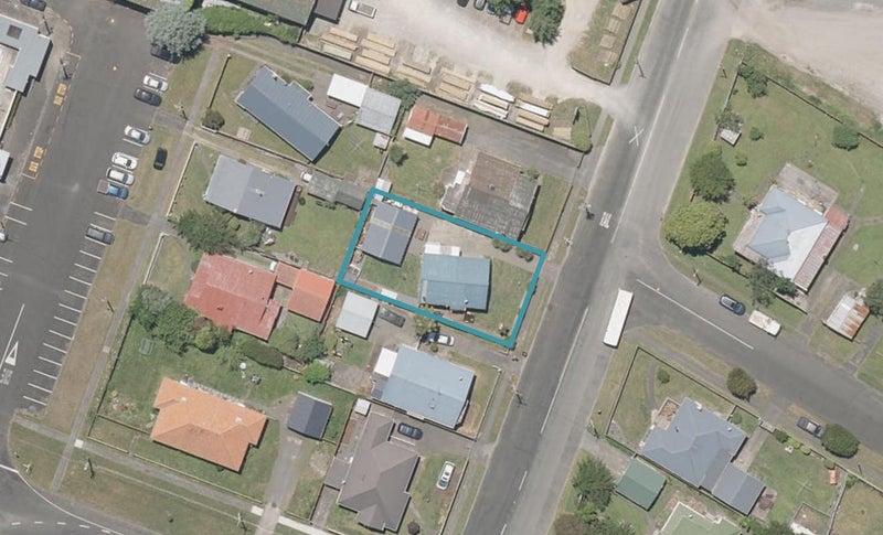 10 Holyoake Street, Whanganui East, Whanganui - Carousel 1