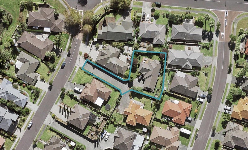 6 Carnelian Court, Westgate, Auckland - Carousel 1