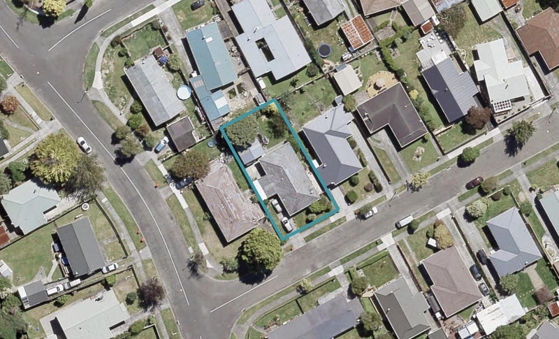 100 Pasadena Crescent, Totara Park, Upper Hutt - Carousel 1