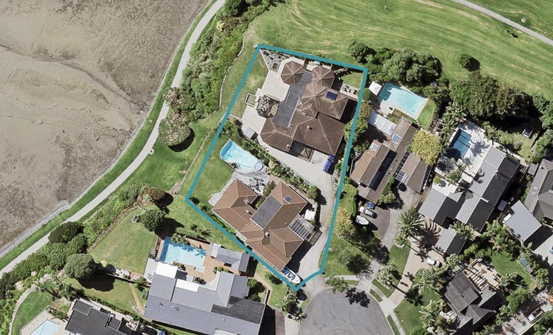 17 Oleander Point, Farm Cove, Auckland - Carousel 1