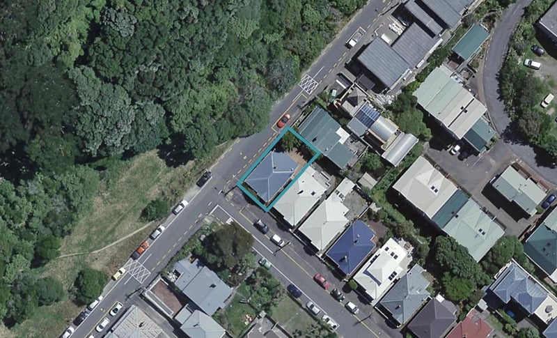 1 Aorangi Terrace, Thorndon, Wellington - Carousel 1