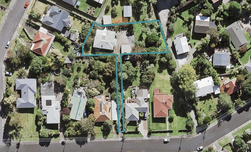 24 Fordham Street, Beach Haven, Auckland - Carousel 1