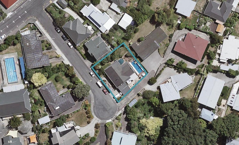 5 Randall Place, Hospital Hill, Napier - Carousel 1