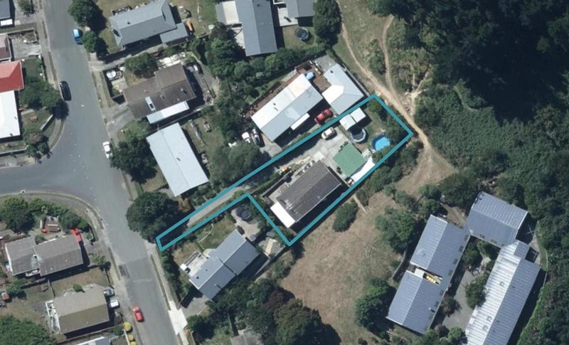 6 Apple Terrace, Ranui, Porirua - Carousel 1