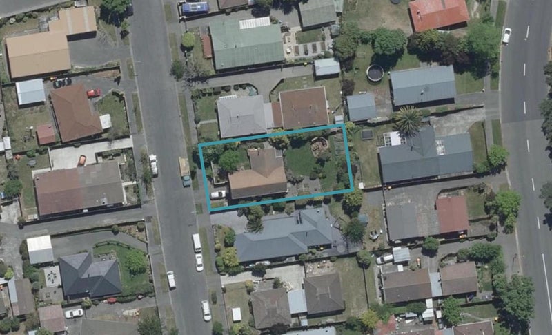 8 Valecrest Avenue, Parklands, Christchurch - Carousel 1