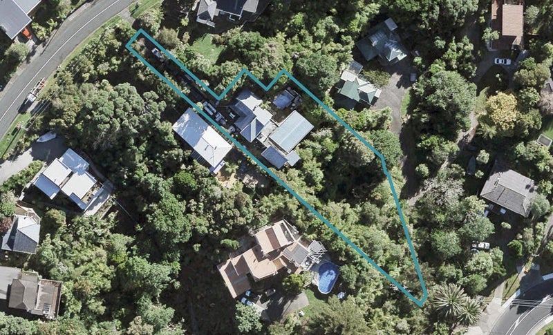 77 Woodlands Crescent, Browns Bay, Auckland - Carousel 1