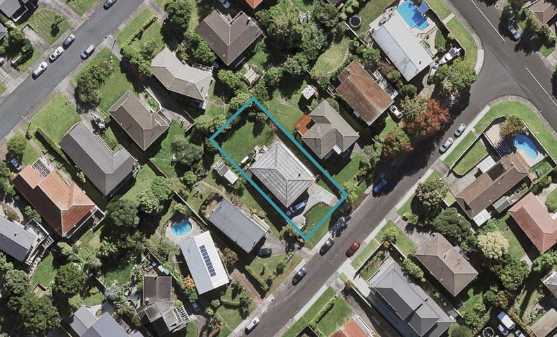 54 Compton Street, Hillcrest, Auckland - Carousel 1