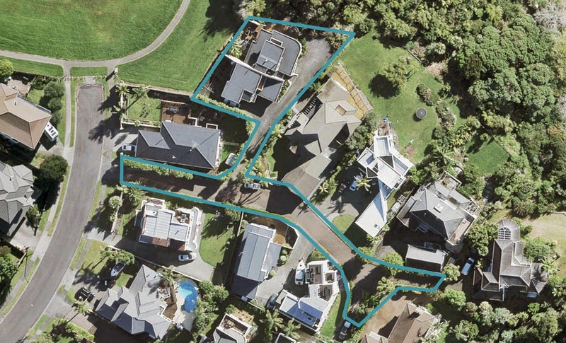 2/61 Renoir Street, West Harbour, Auckland - Carousel 1