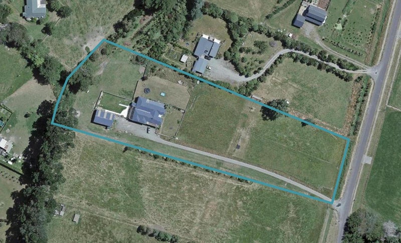 46 Donald Street, Featherston - Carousel 1
