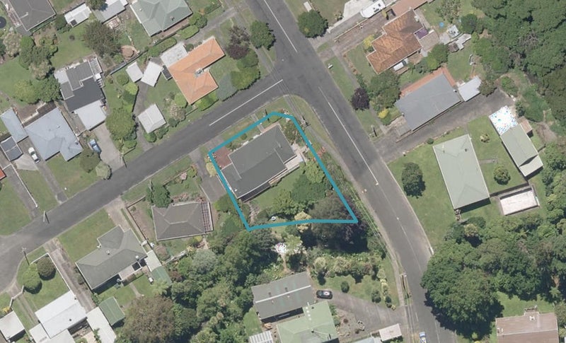 1A Glandwr Crescent, Whanganui East, Whanganui - Carousel 1