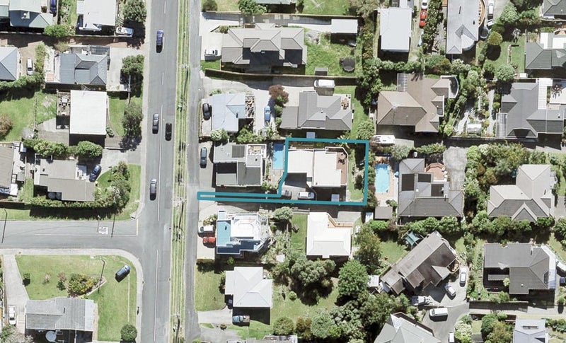 73 Stanmore Bay Road, Stanmore Bay, Whangaparaoa - Carousel 1