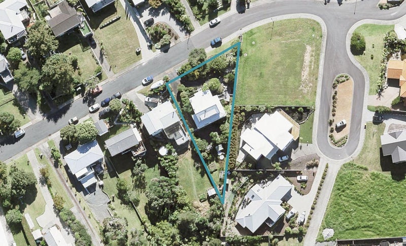 20 Kotanui Avenue, Army Bay, Whangaparaoa - Carousel 1