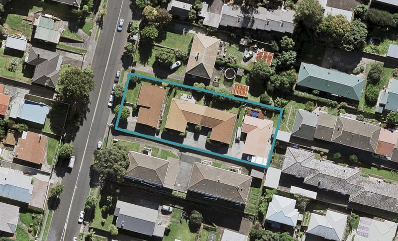 20A Fowlds Avenue, Sandringham, Auckland - Carousel 1