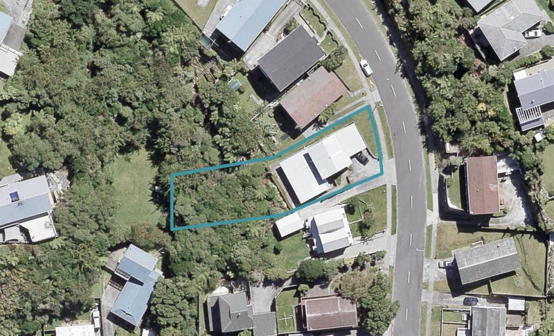 28 Cypress Drive, Maungaraki, Lower Hutt - Carousel 1