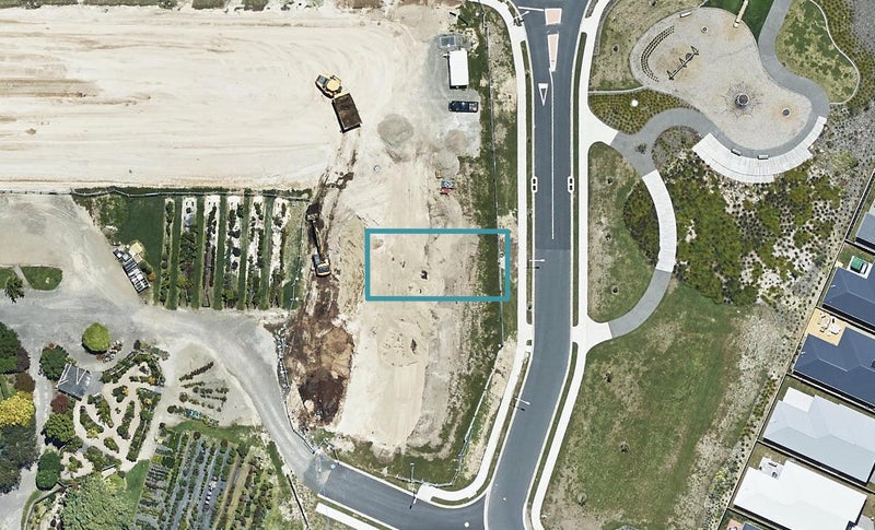 8 EL QUESTRO DRIVE - Carousel 1