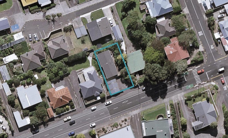 354 Devon Street West, Lynmouth, New Plymouth - Carousel 1